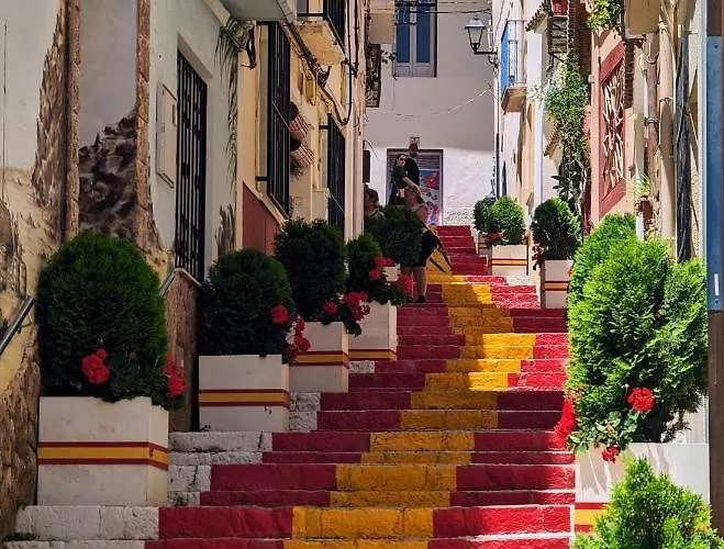 Of Joy Piscina Aparcamiento * Calp