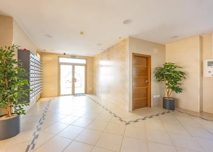 Of Joy Piscina Aparcamiento * Calp