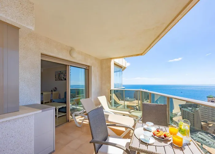 Of Joy Piscina Aparcamiento * Calp