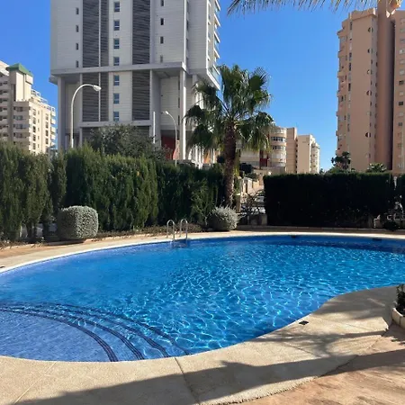 Of Joy Piscina Aparcamiento Apartment