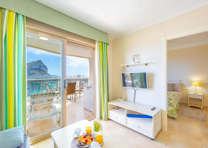 Of Joy Piscina Aparcamiento Διαμέρισμα Κάλπε