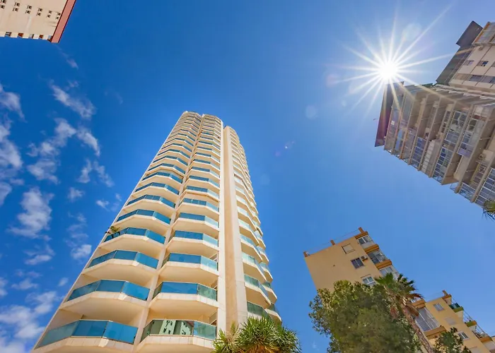 Of Joy Piscina Aparcamiento Apartamento